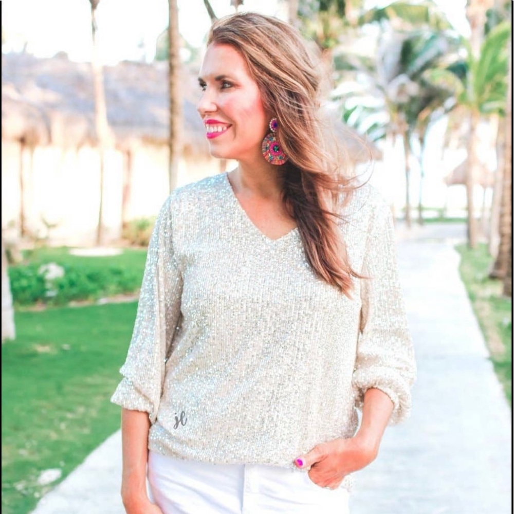NWT! Golden Beige Sequin Blouse! So Pretty! πΈπ - Picture 2 of 3